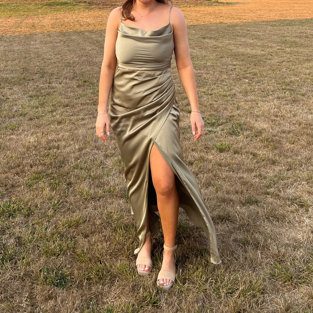 Size L Long matte satin dress!